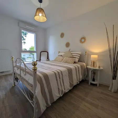 Joli T2 Lumineux De 42 M2 *